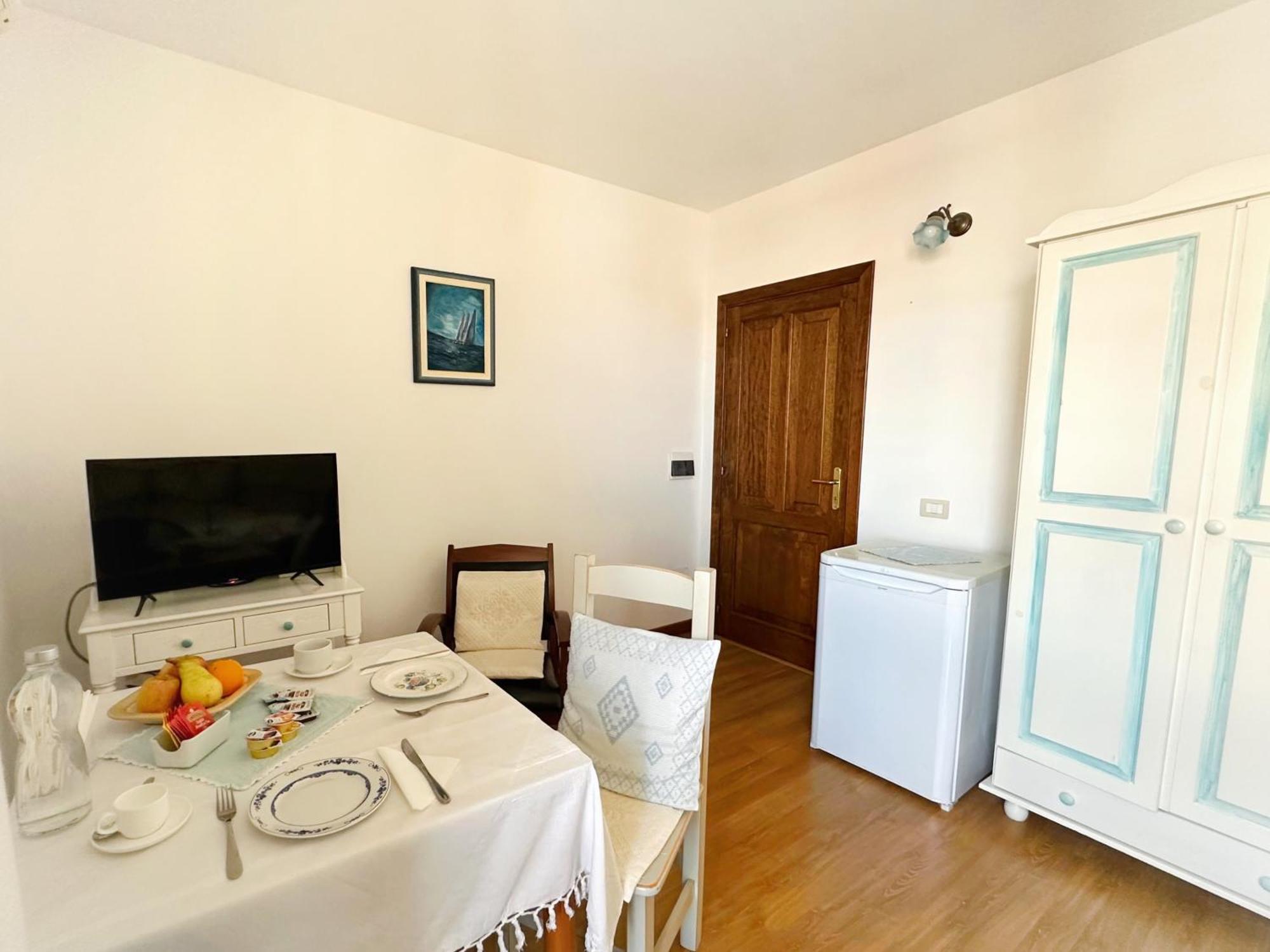 B&B Tre - Rooms & Relax Oristano Eksteriør billede